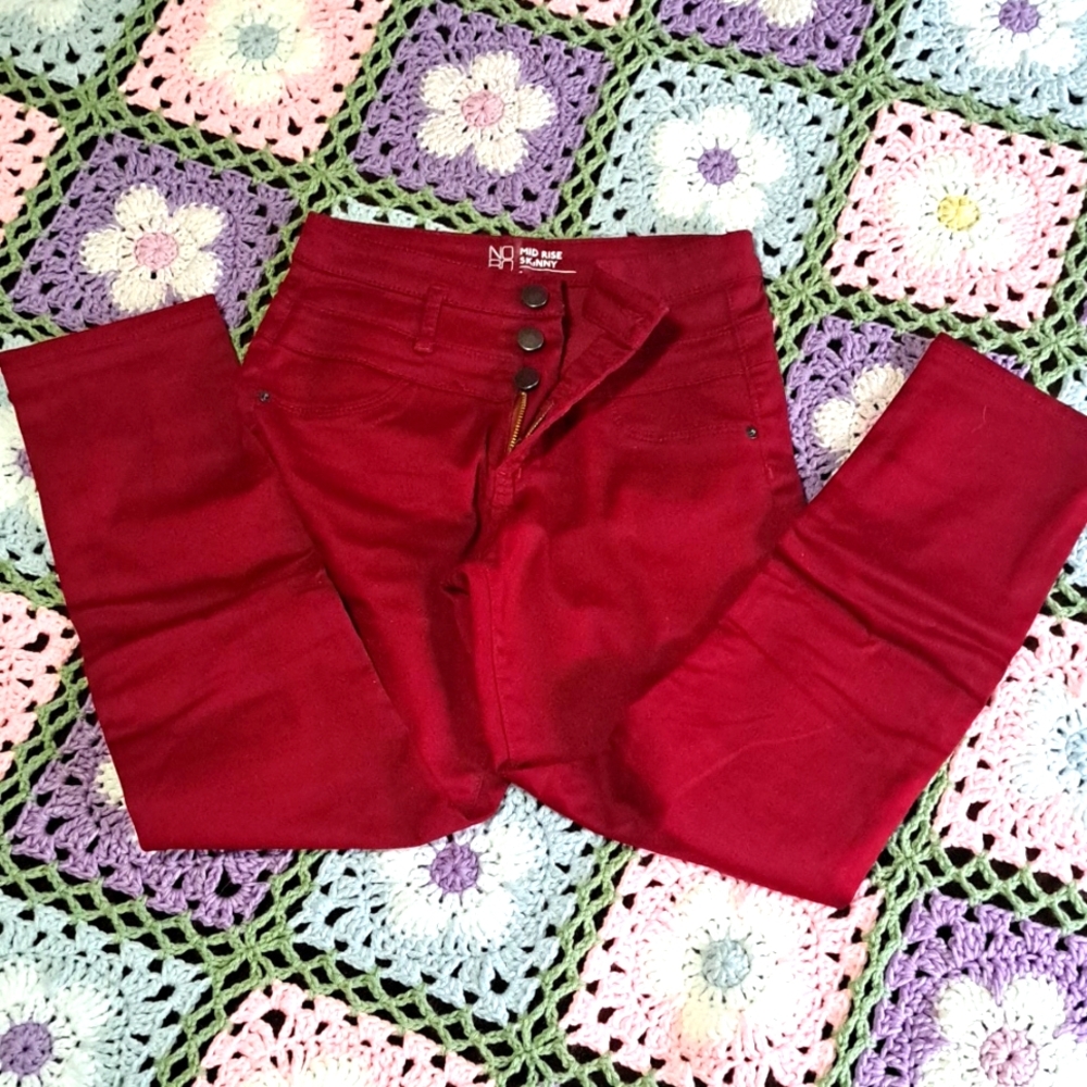 NOBO Mid Rise Skinny Pants in Dark Red
